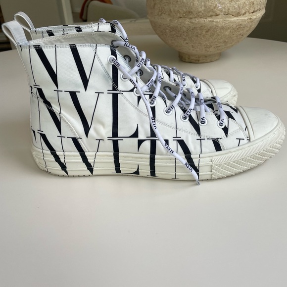 Valentino high top white and black sneaker Sz 43 - Picture 4 of 9